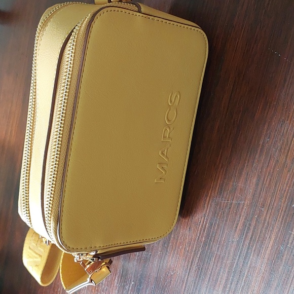 Marcs Budapest Zip around handbag - Picture 2 of 7